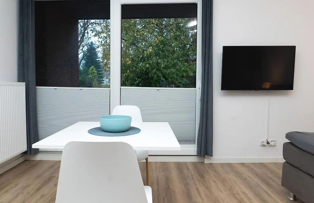 Infinity Stay Apartmenthaus Am Park-1