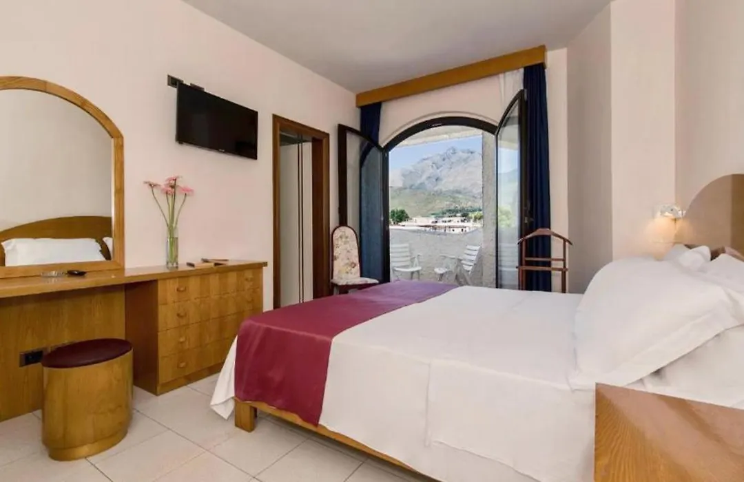 Bajamar Beach Hotel-1