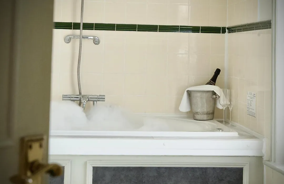 Cambridge Quy Mill Hotel & Spa-1