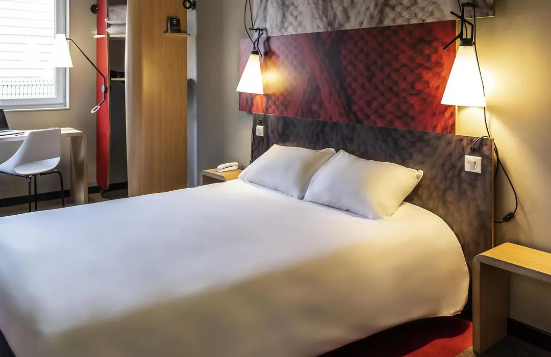 Ibis Moulins-1