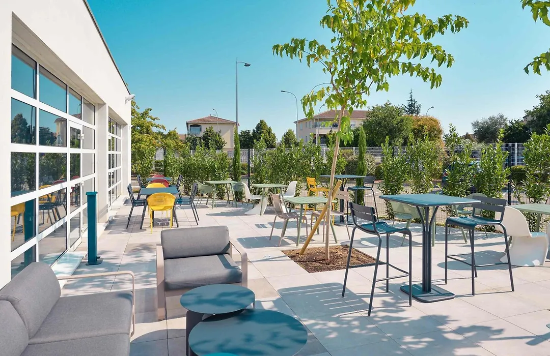 ibis Styles Lyon Meyzieu Stadium-1