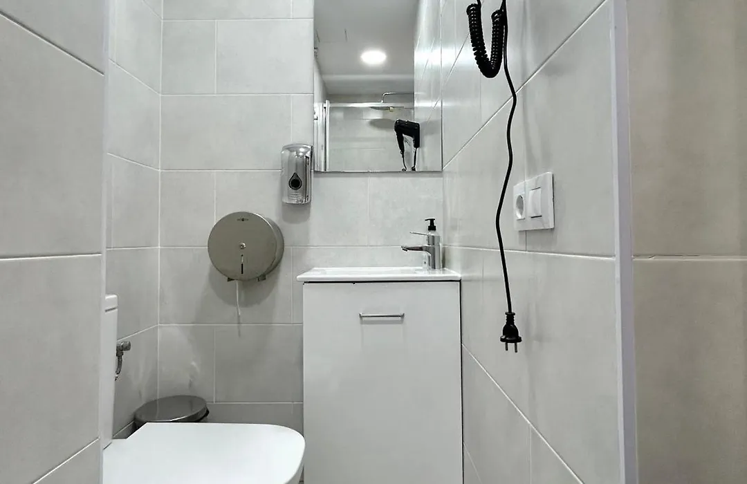 Be Ramblas Guest House-1