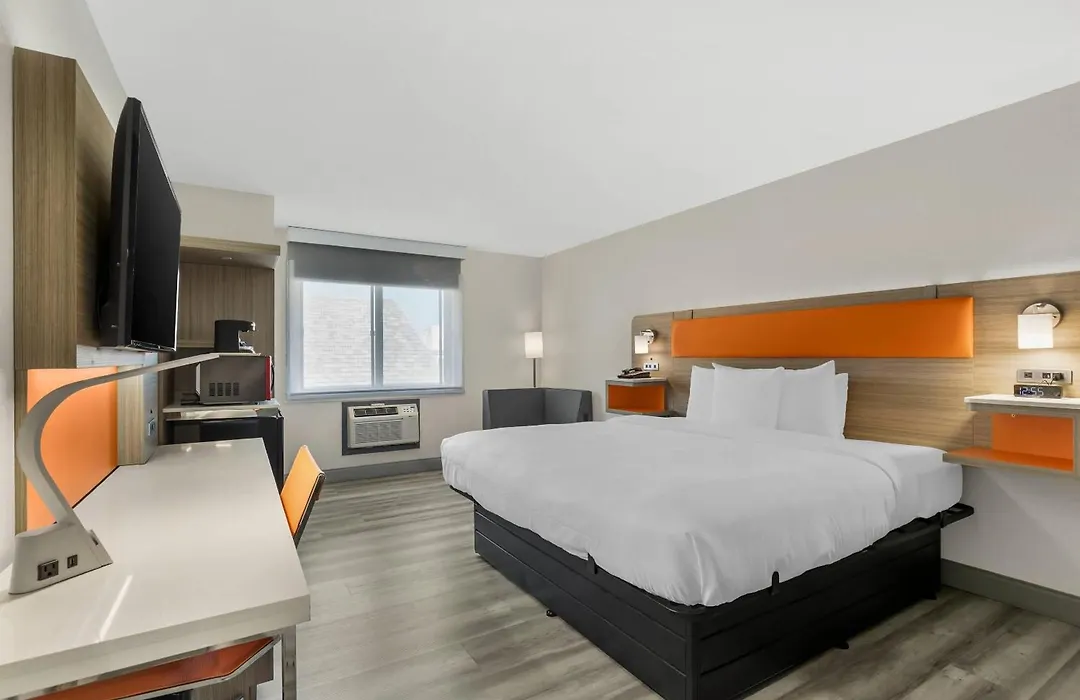 Quality Inn & Suites Ottumwa North-1