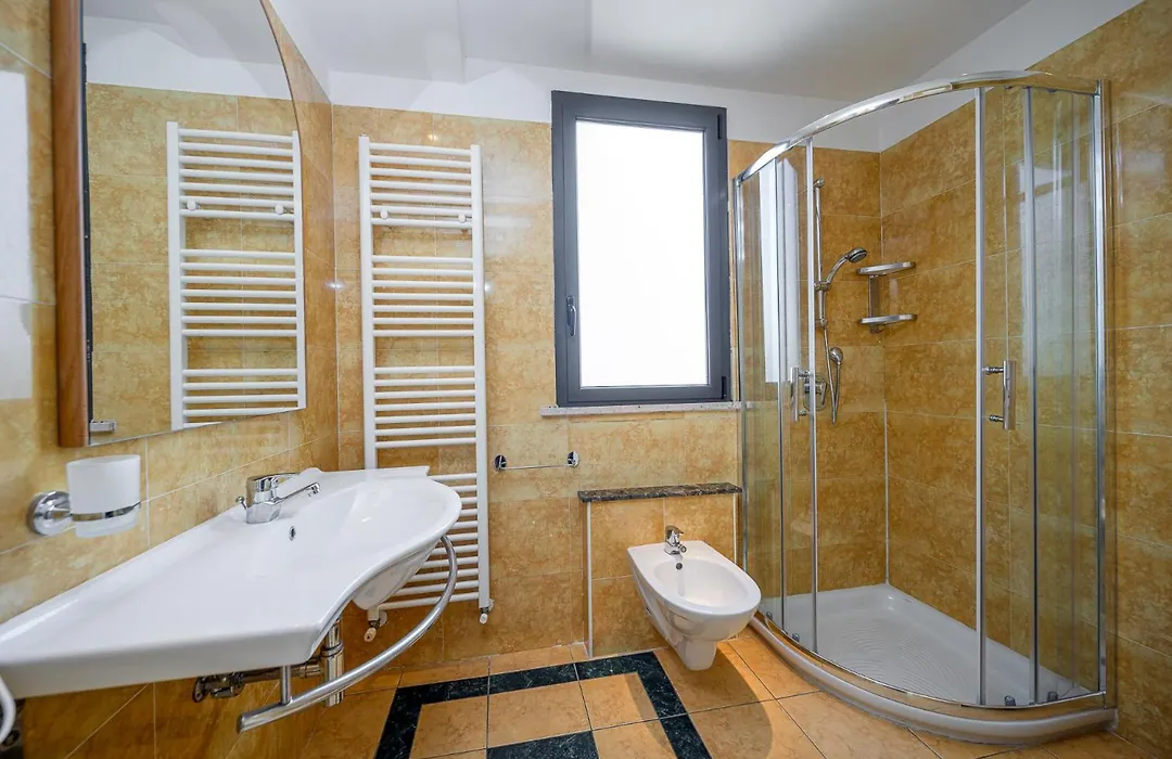 CASA MAJOR Hotel&Appartamenti CERVIA-1