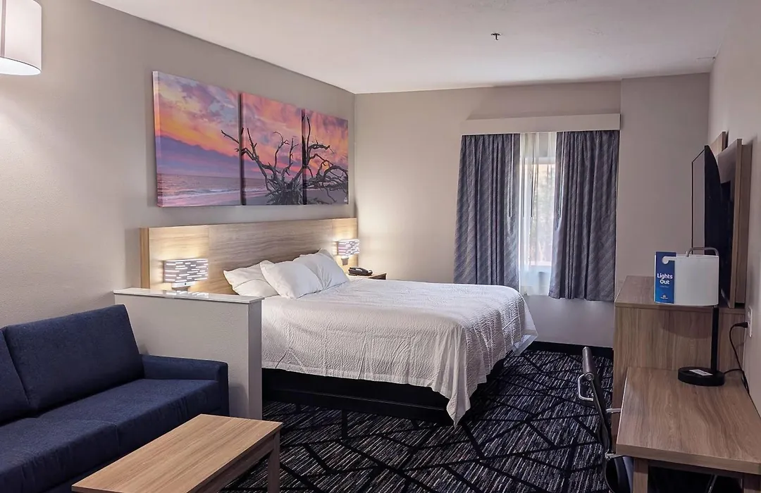 Days Inn & Suites By Wyndham Augusta Near Fort Eisenhower-1