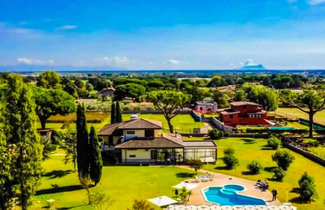 Peperosa Rooms And Events - Peaceful Countryside Escape With Pool, Private Parking, Just Minutes From The Sea, Anzio And Nettuno-1
