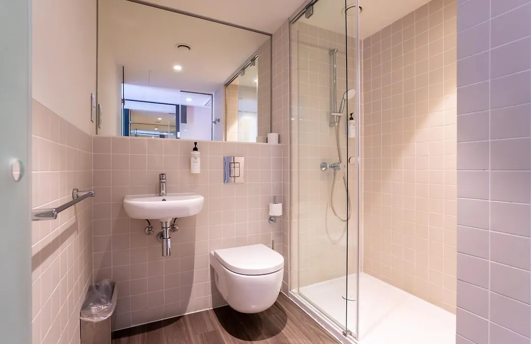 easyHotel Barcelona Fira-1
