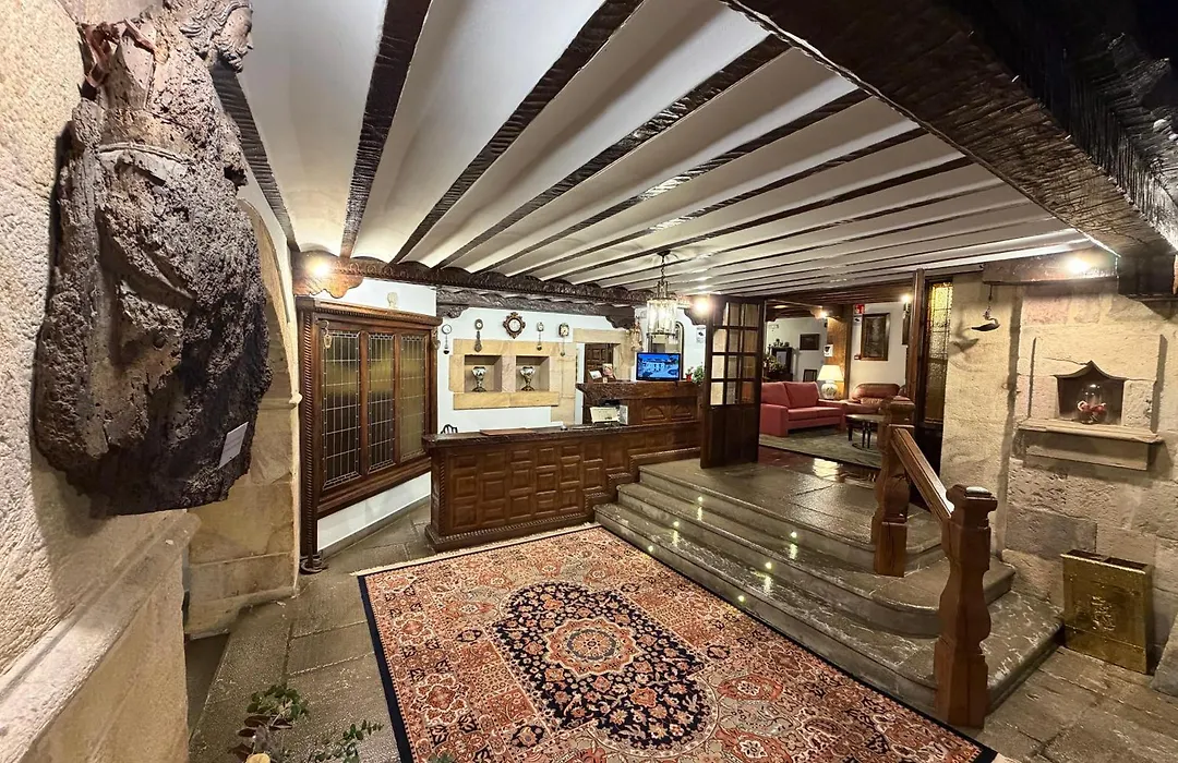 Hotel Santillana-1
