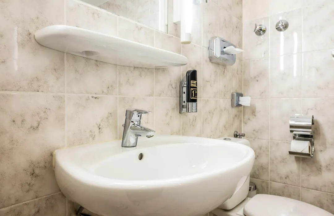 Hotel Grunewald-1