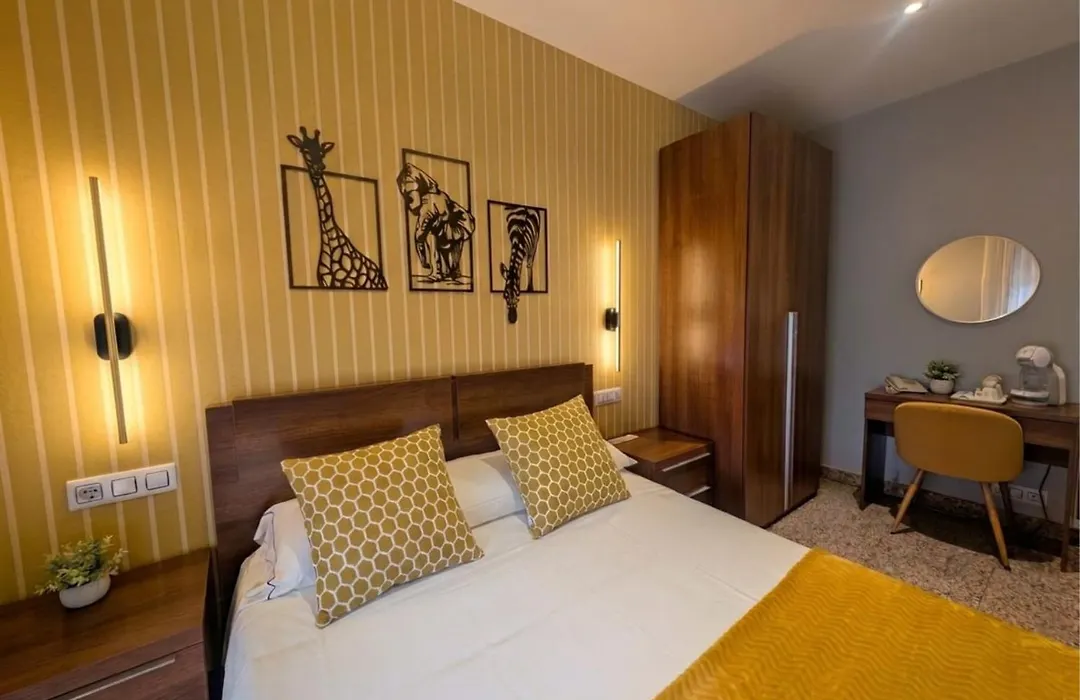 Hotel Arcos Catedral-1