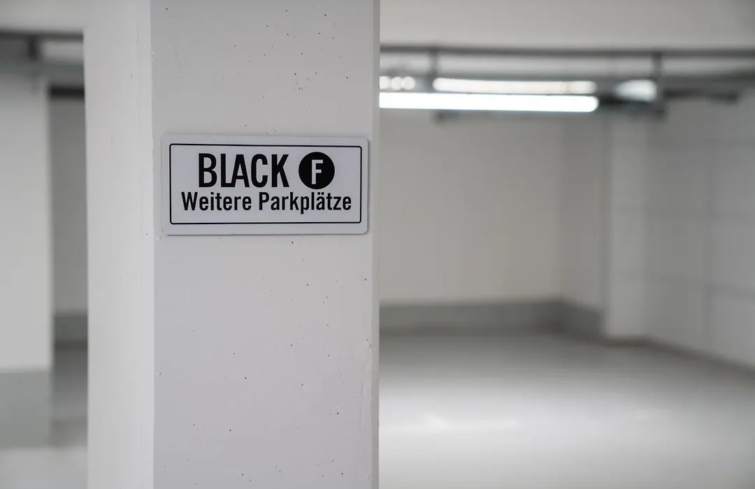 Black F House - Serviced Apartments-1