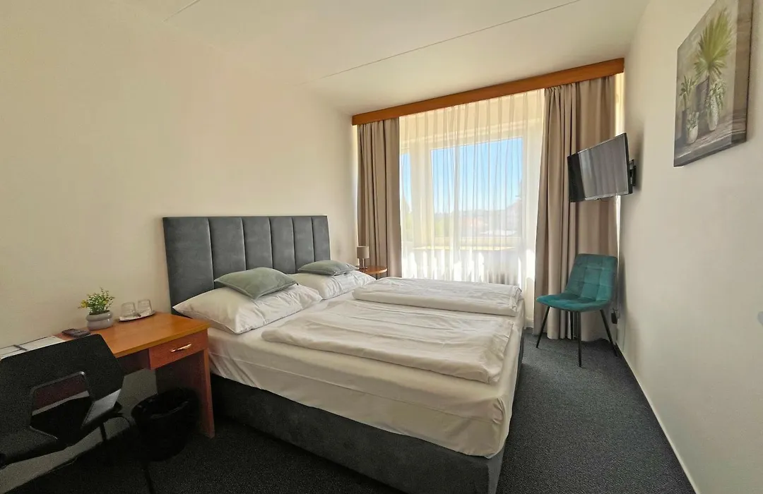 Hotel ILF-1