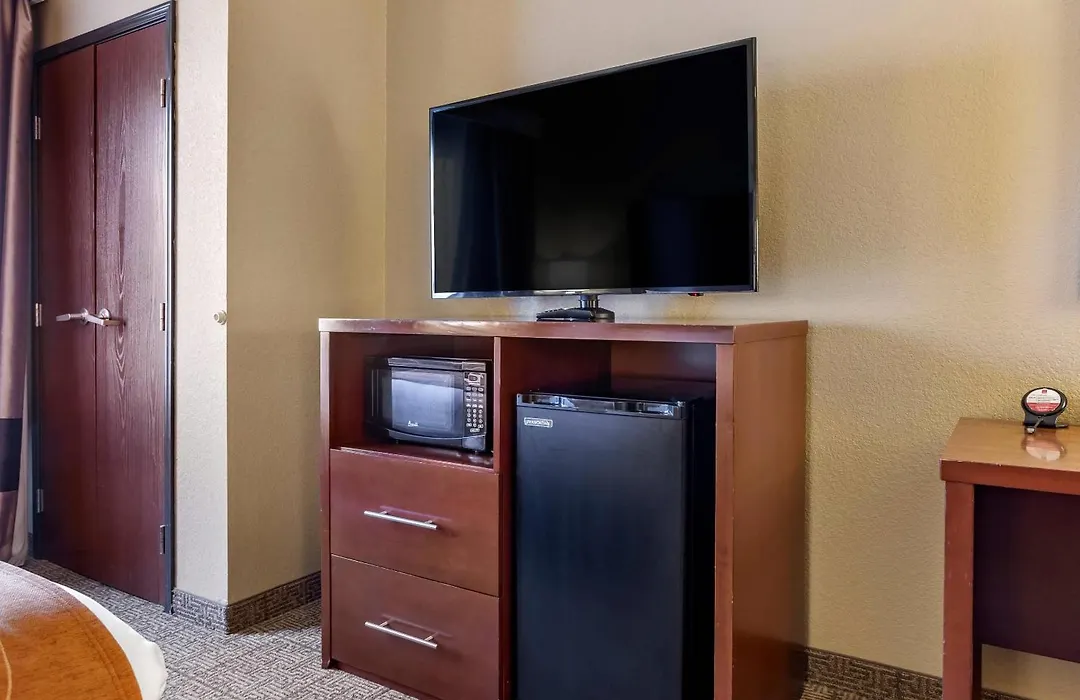 Comfort Suites Jonesboro University Area-1