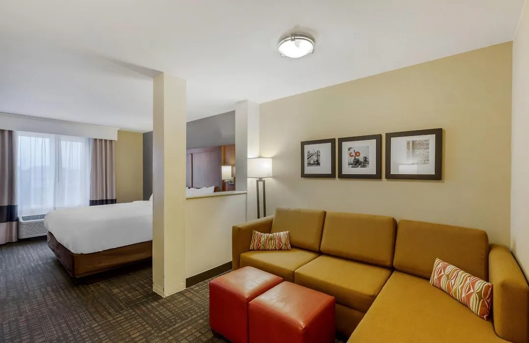 Comfort Suites Loveland-1