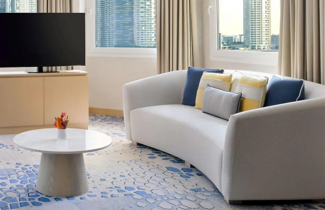 Swissôtel Al Murooj Dubai-1