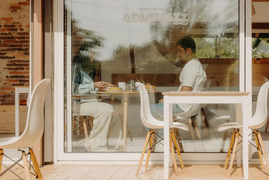 Adishatz Motel-1