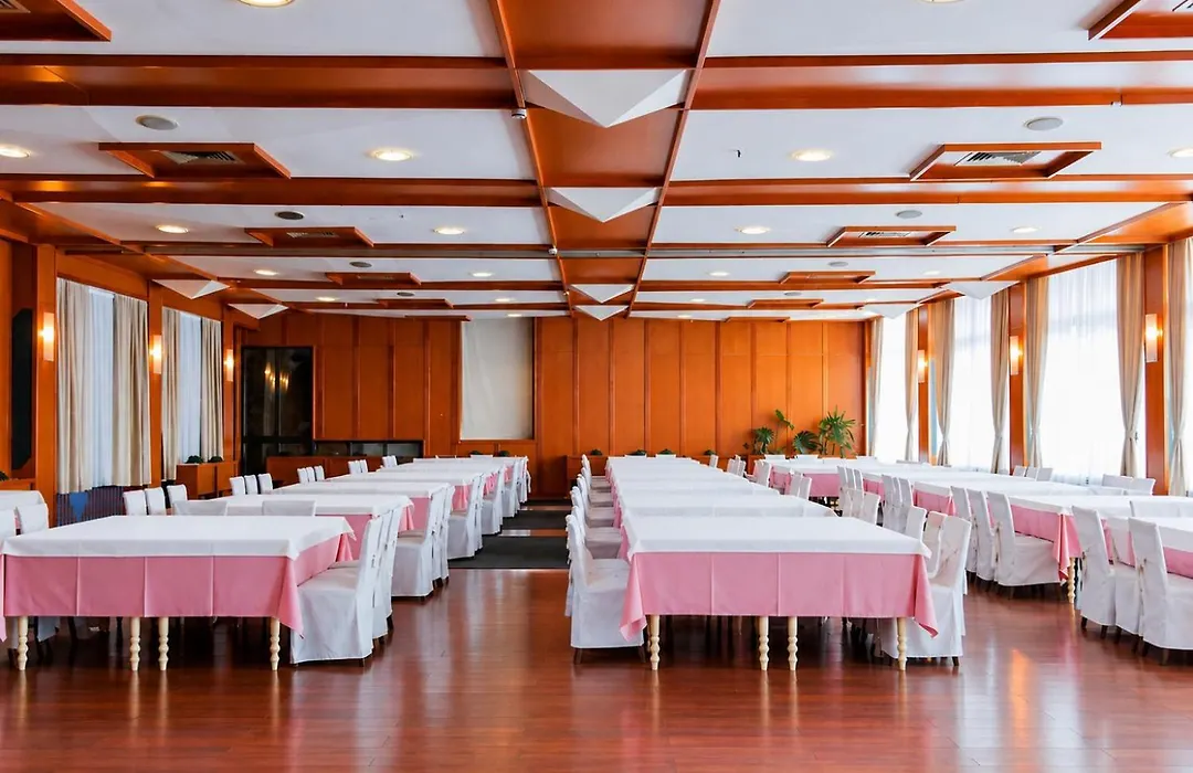 Hotel Saraj-1