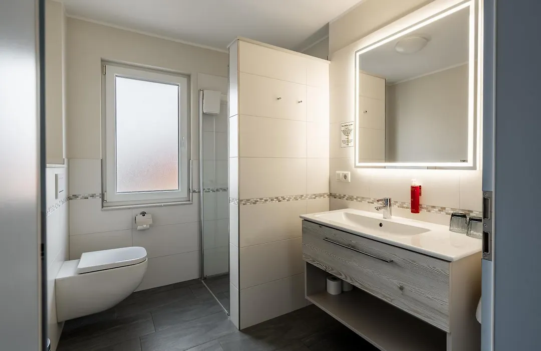 Hotel Alter Muschelsaal-1