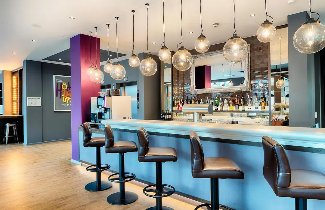 Premier Inn Wiesbaden City Centre-1