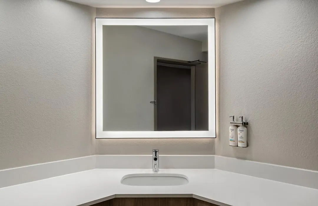 Holiday Inn Express Boston-Milford By Ihg-1