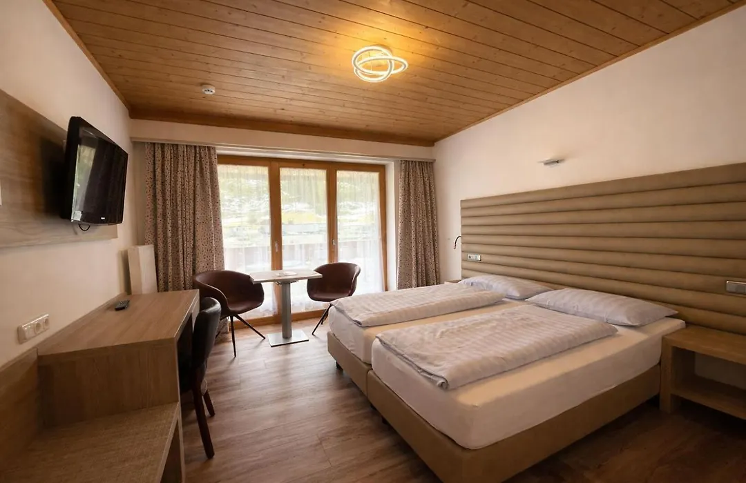 Hotel Bergland-1