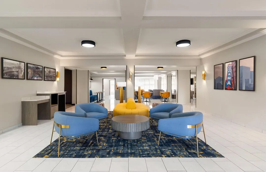 La Quinta Inn & Suites By Wyndham Bessemer-1