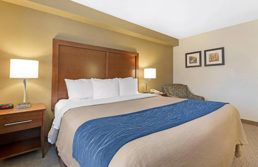 Comfort Inn Iron Mountain North-1