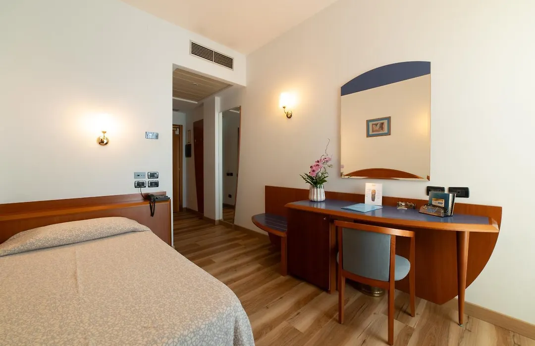 Hotel Persico's-1
