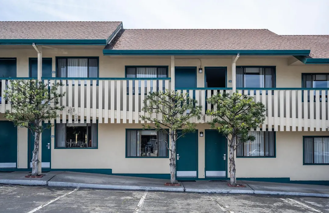 Scottish Fairway Inn-1