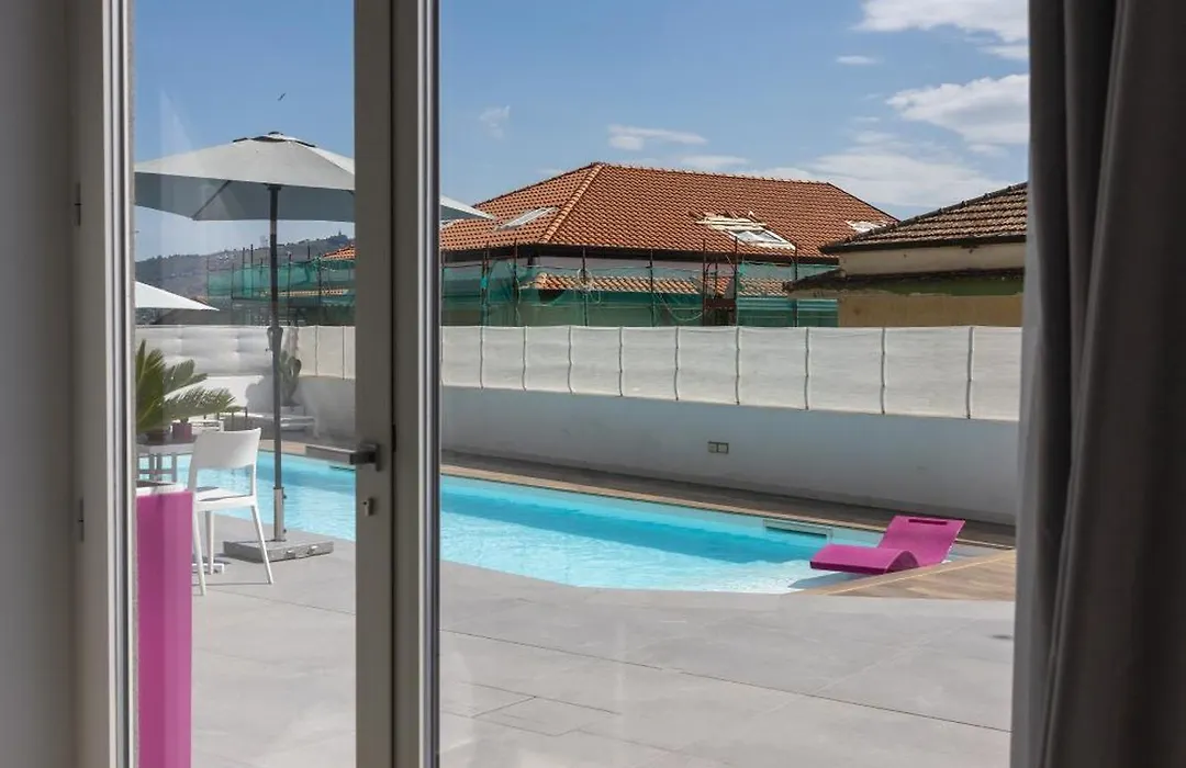 Tropicana Suite - Adults Only-1