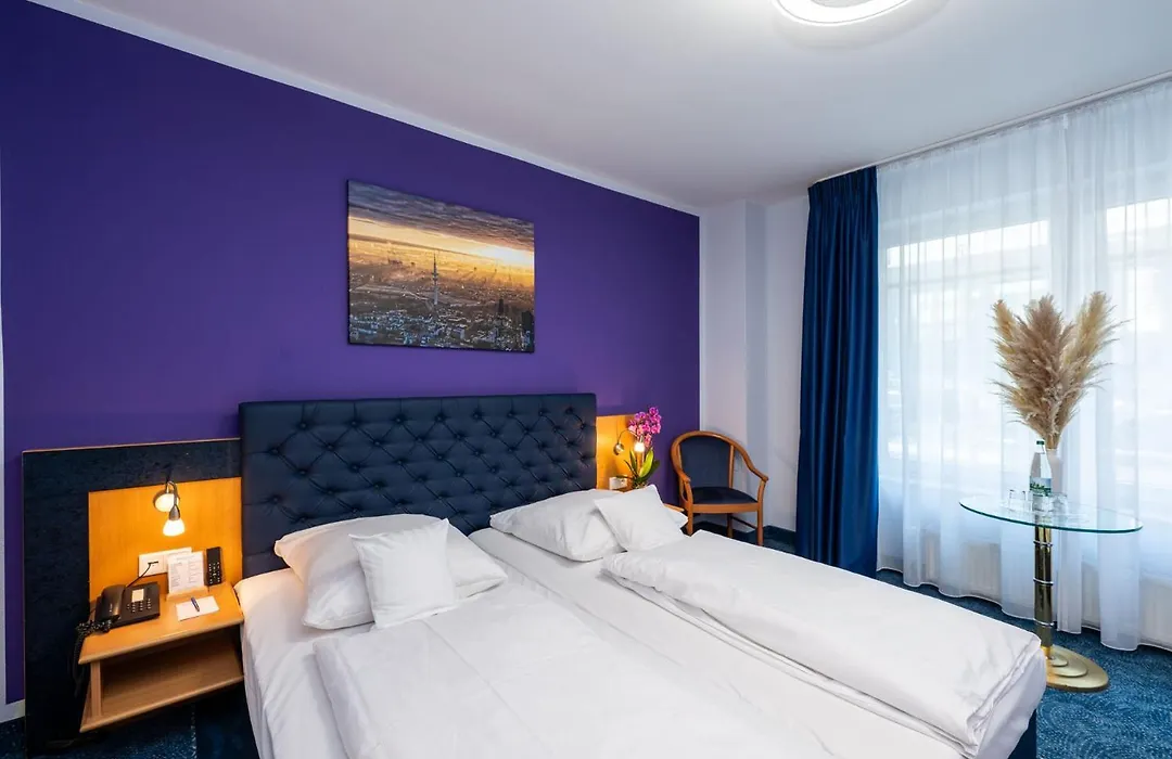 Hotel Hanseport Hamburg-1