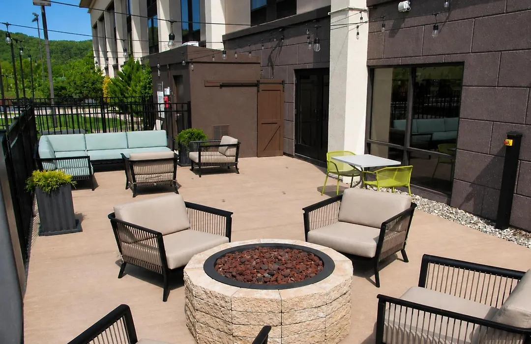 Hampton Inn Summersville-1