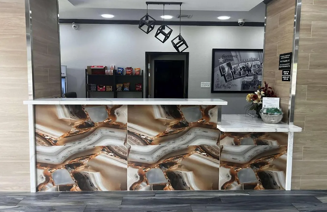 Super 8 By Wyndham Pasadena-1