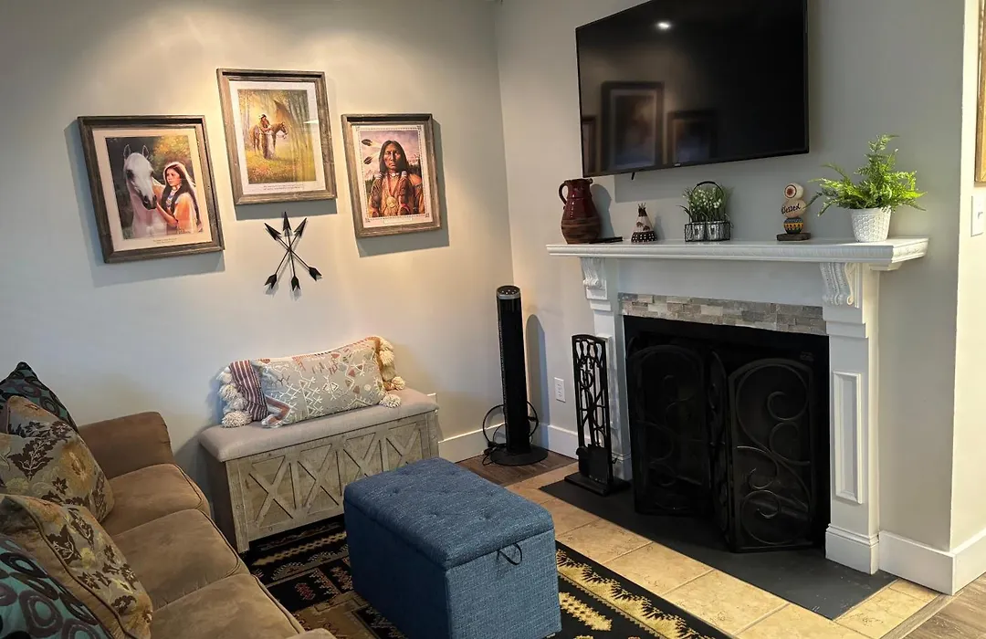 Oak Square Rentals-1