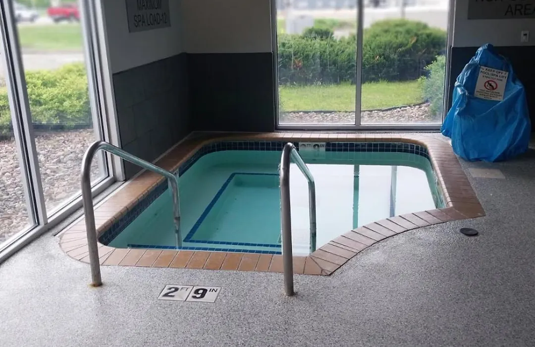 Country Inn & Suites By Radisson, Platteville, Wi-1