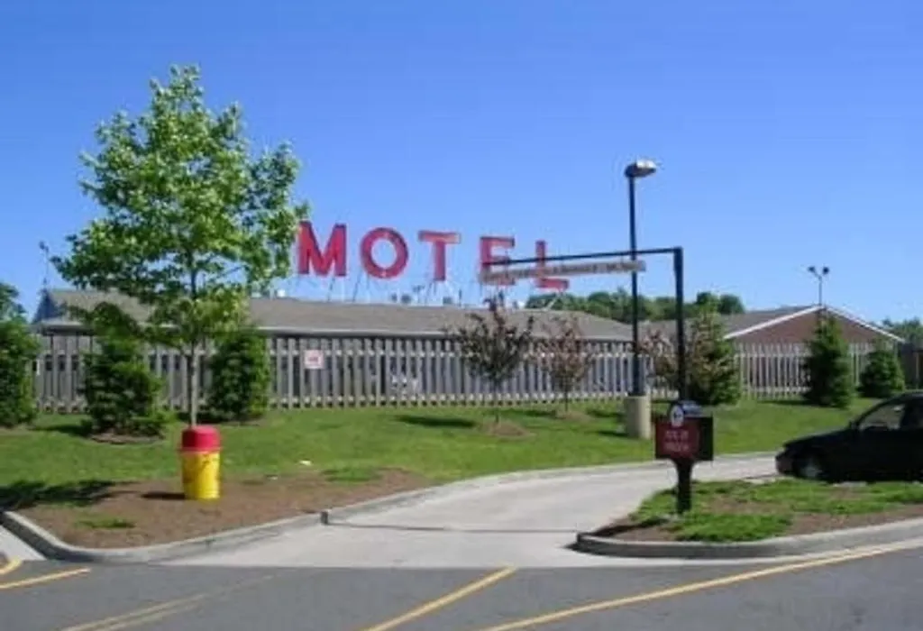 Mayflower Motel Milford-1
