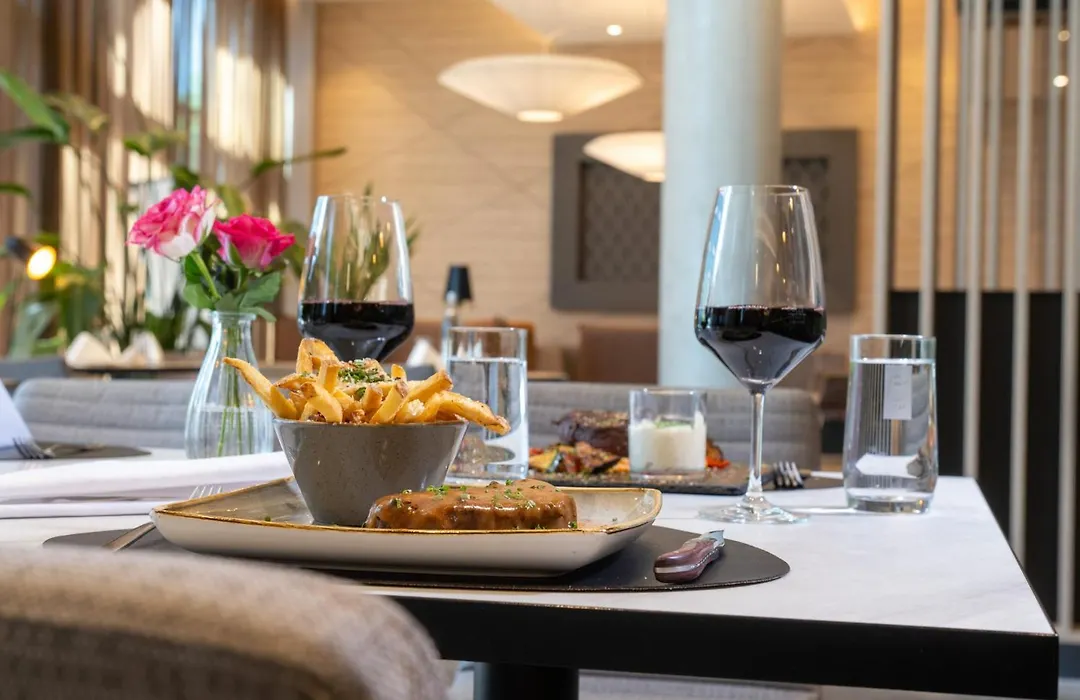 Holiday Inn Frankfurt Airport By Ihg-1