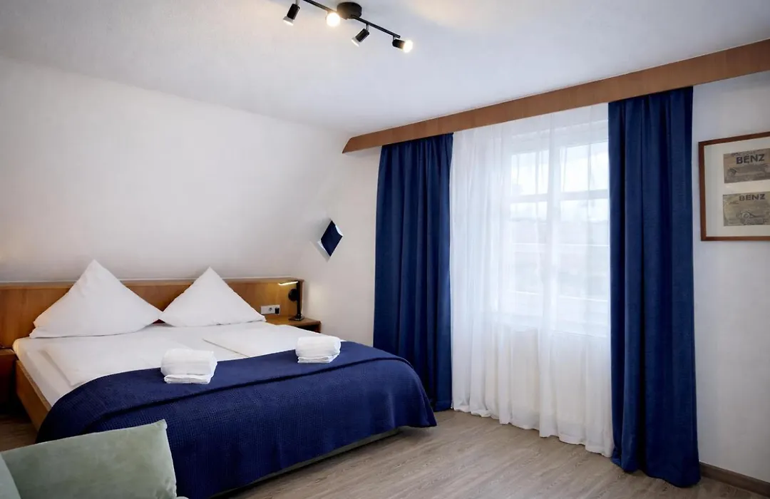 Hotel Reinhardts-1