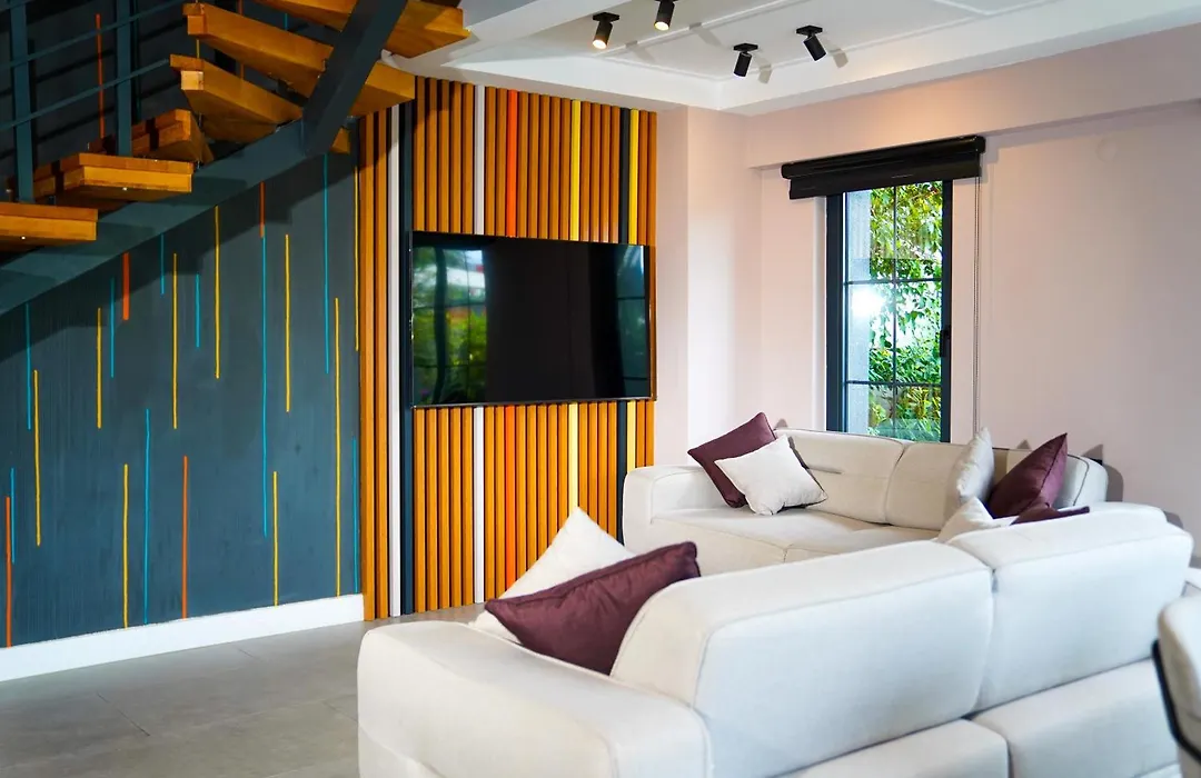 Juglans Suites-1