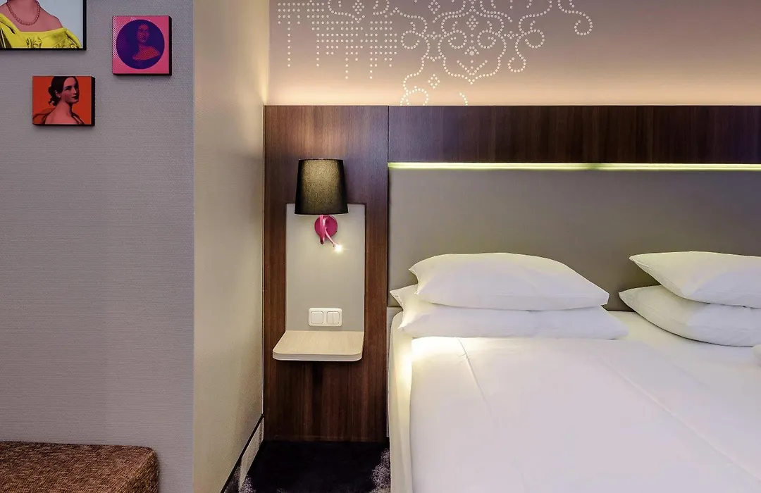 Mercure Muenchen Am Olympiapark-1