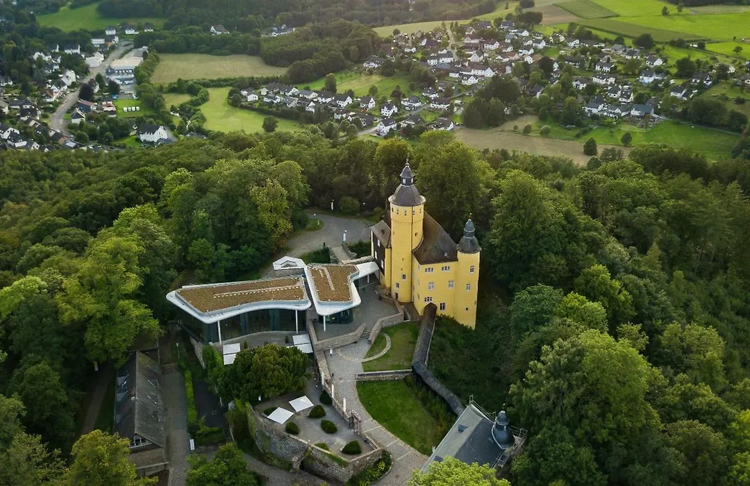 Victor's Residenz-Hotel Gummersbach-1