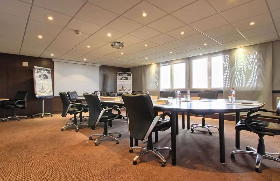 Mercure Paris Velizy-1