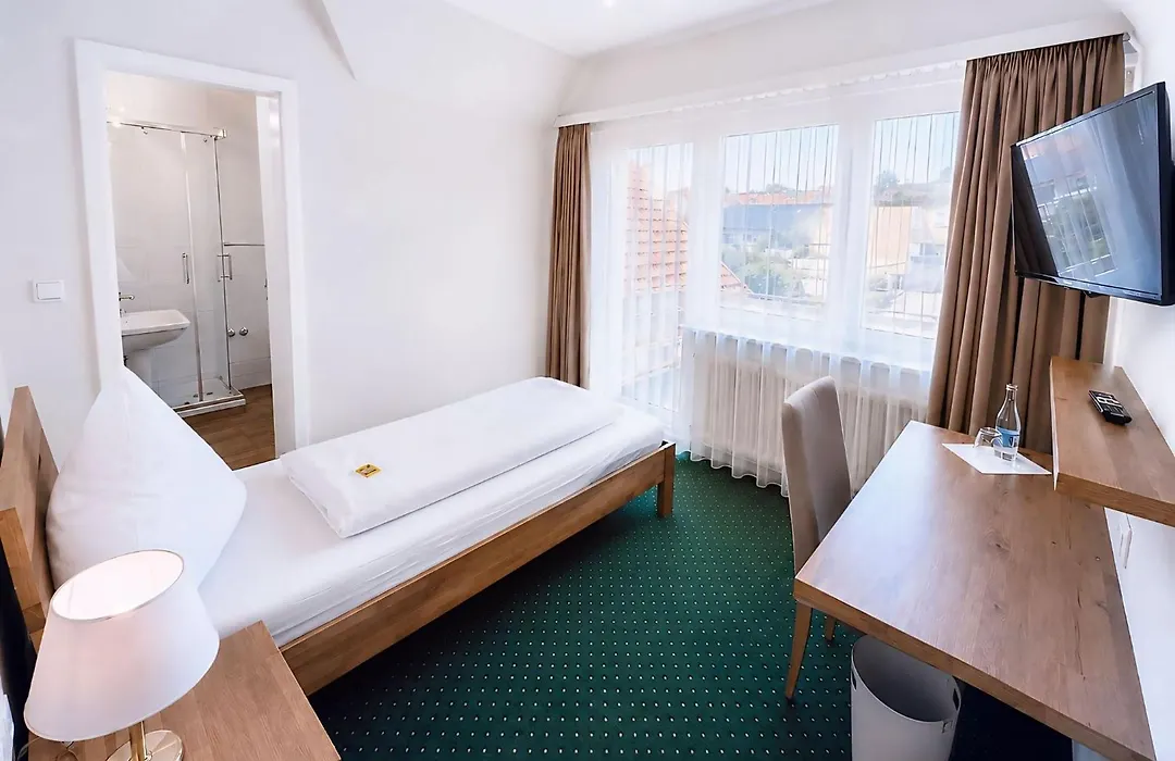 Hotel Bad Dürkheim-1