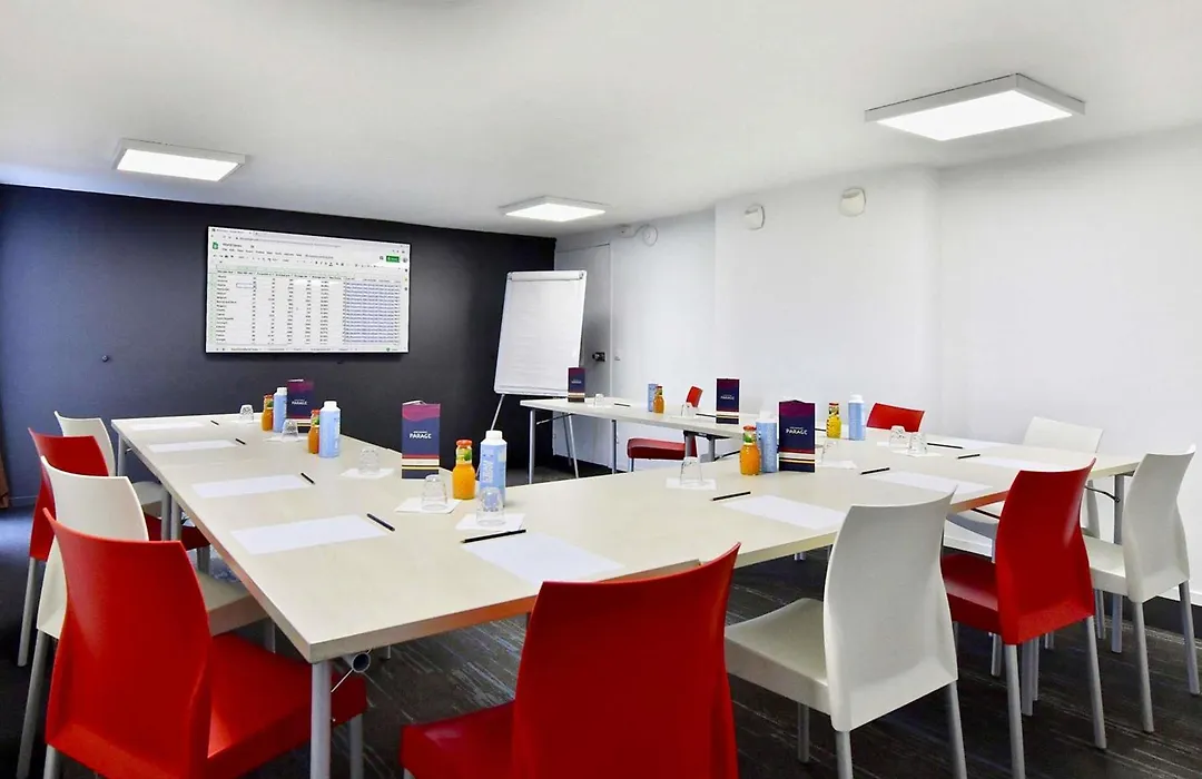 Ibis Brest Kergaradec-1