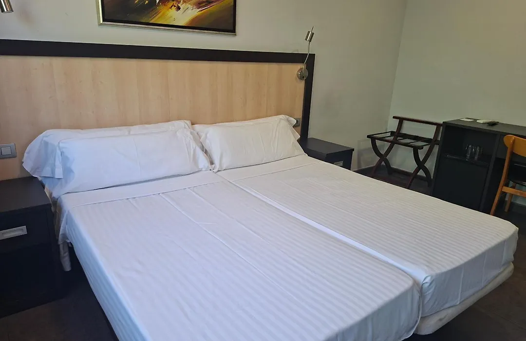 Hotel 170-1