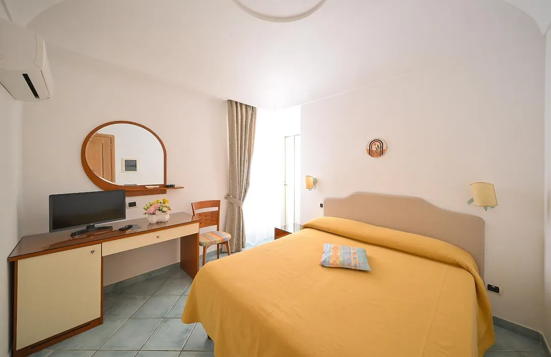 La Capannina - Hotel & Apartments-1