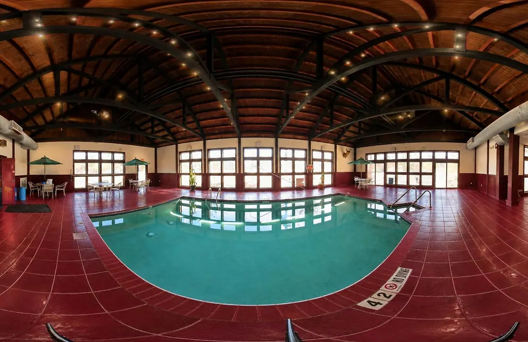 Coratel Inn & Suites By Jasper Black River Falls, Wi-1