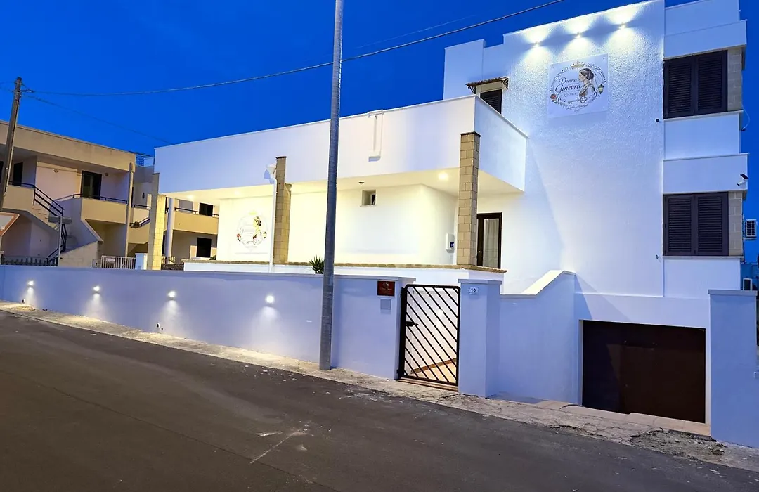Donna Ginevra Rooms - A soli 300m dalla Spiaggia-1
