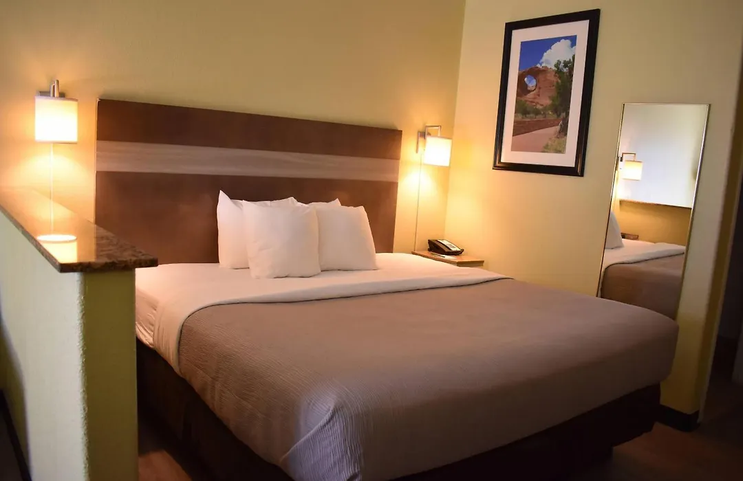 Quality Inn & Suites Gallup I-40 Exit 20-1