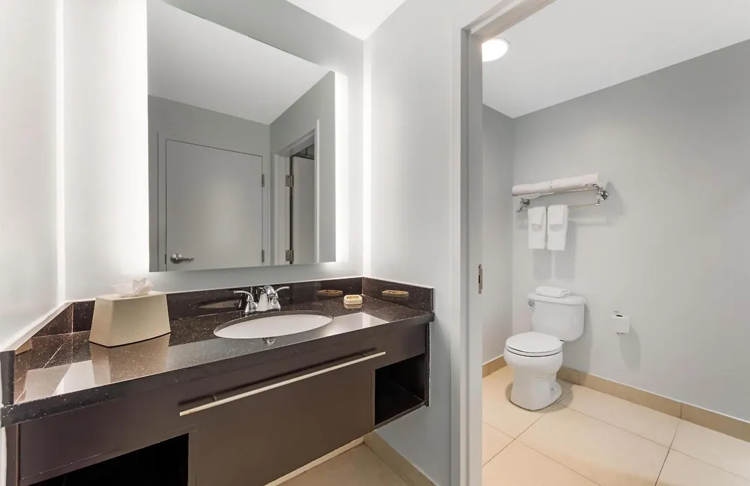 Best Western Plus Miami Airport North Hotel&Suites-1